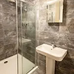 Apartment Le Mini Metro Ground Floor By I-stay *