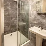 Apartment Le Mini Metro Ground Floor By I-stay