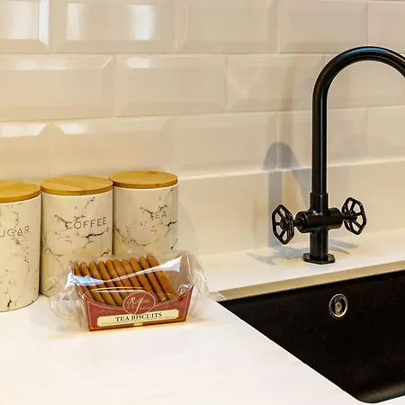 Le Mini Metro Ground Floor By I-stay